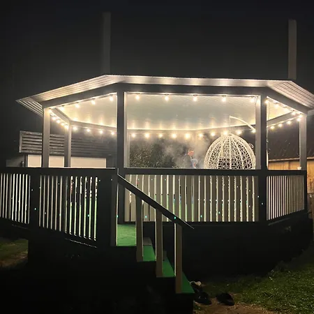 в карпатах ヴィラ *